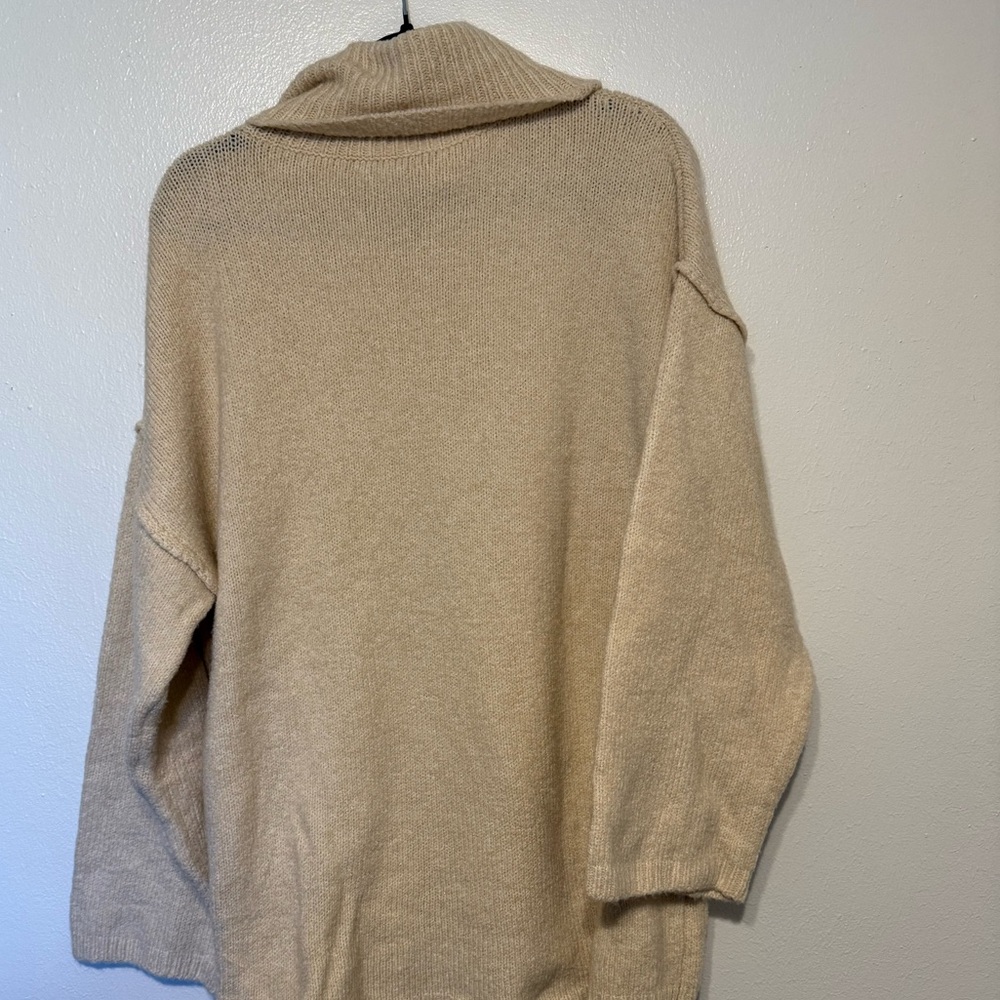 Cozy Cream Turtleneck Sweater - Picture 7 of 8